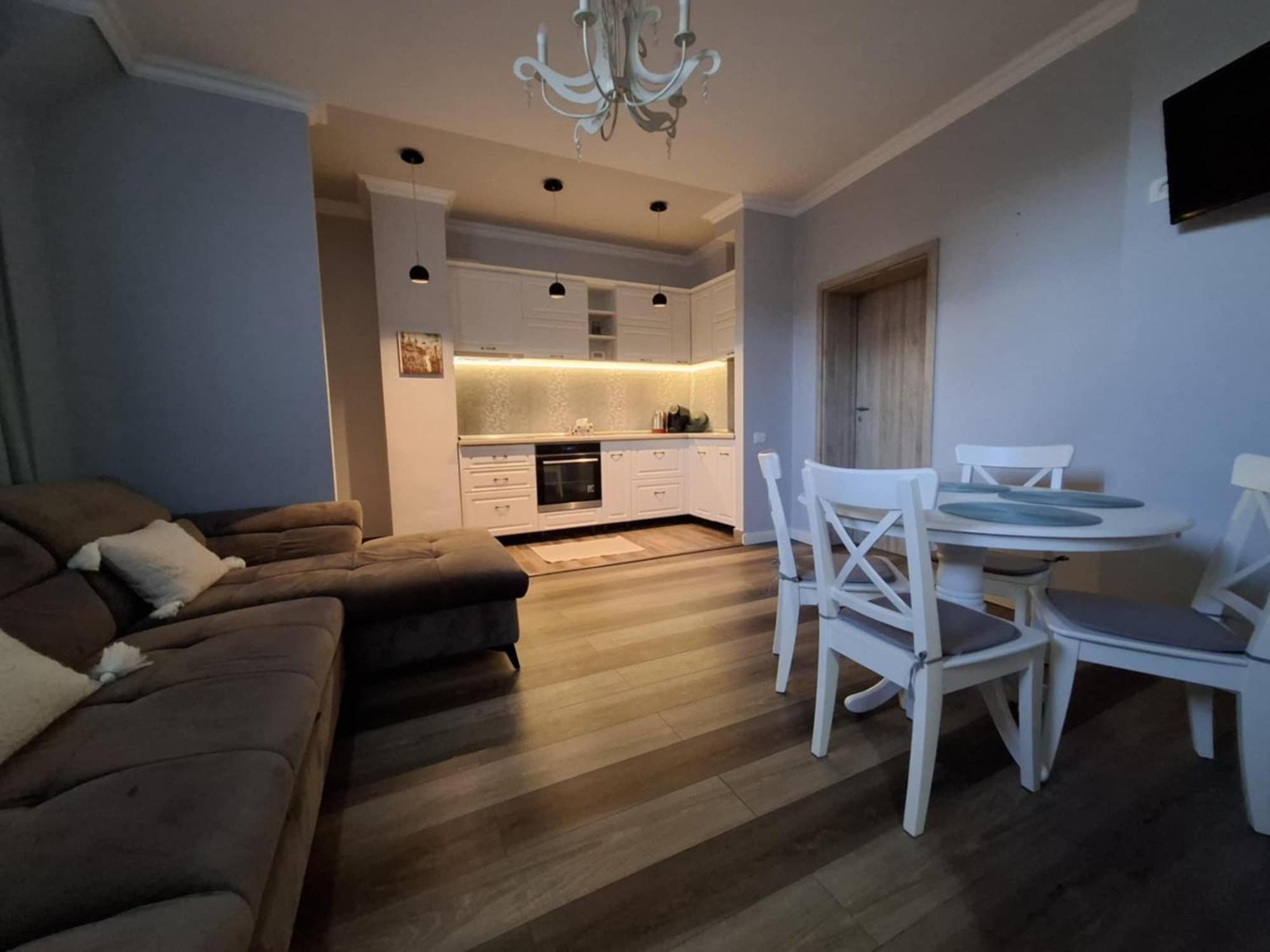 Alpine Sunrise - Old Center Apartment Brasov